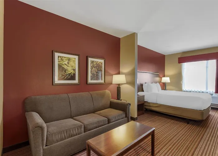 Best Western Plus Hudson Hotel & Suites